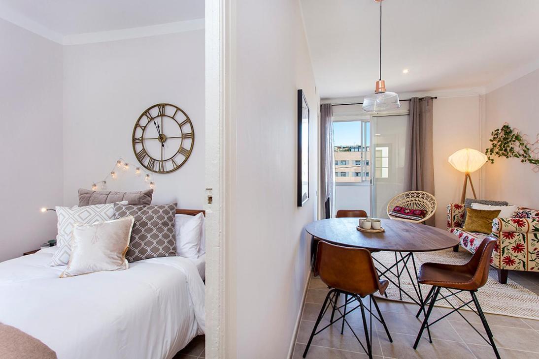 Stay U-Nique Apartments Fira Bcn L'Hospitalet de Llobregat Rum bild